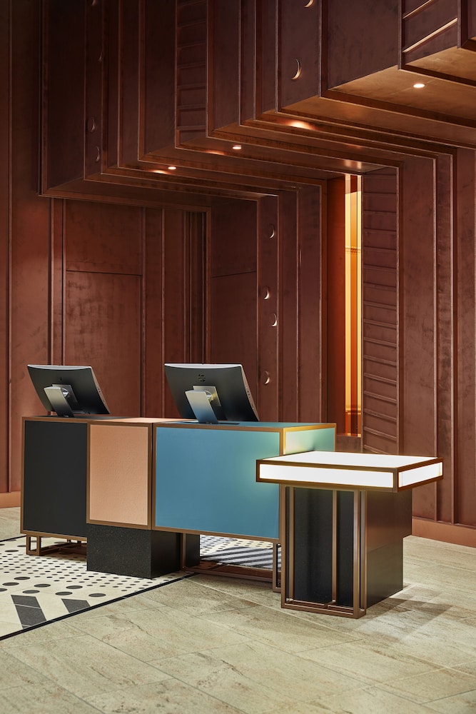 Pullman Berlin Schweizerhof — Hotel building in Berlin, Berlin