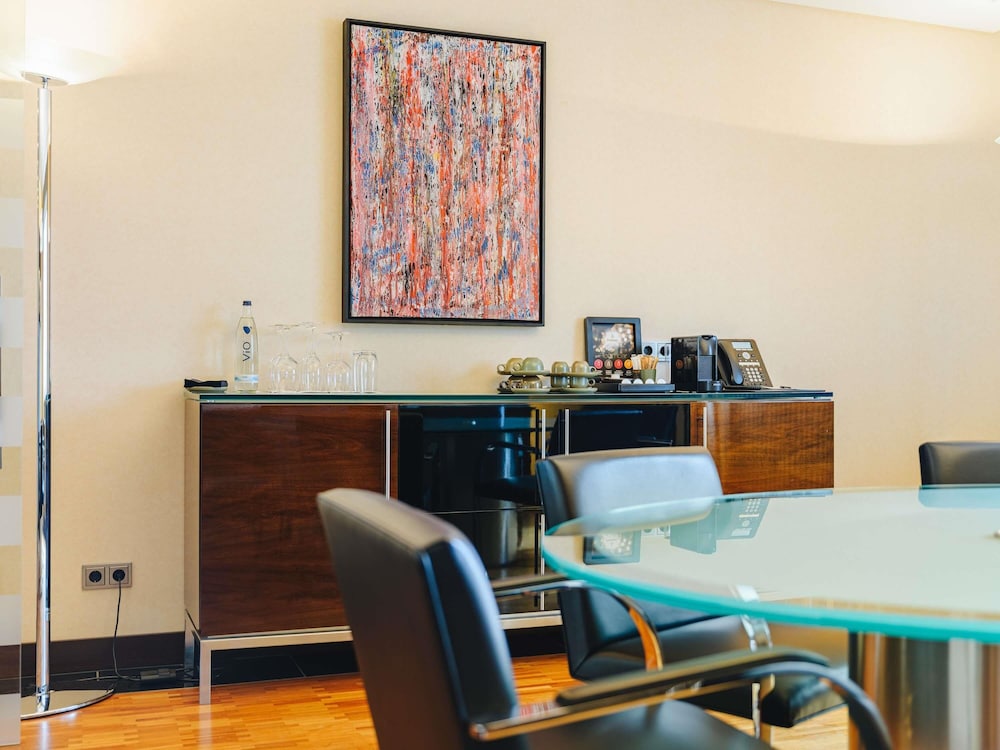 Pullman Berlin Schweizerhof — Hotel rooms in Berlin, Berlin