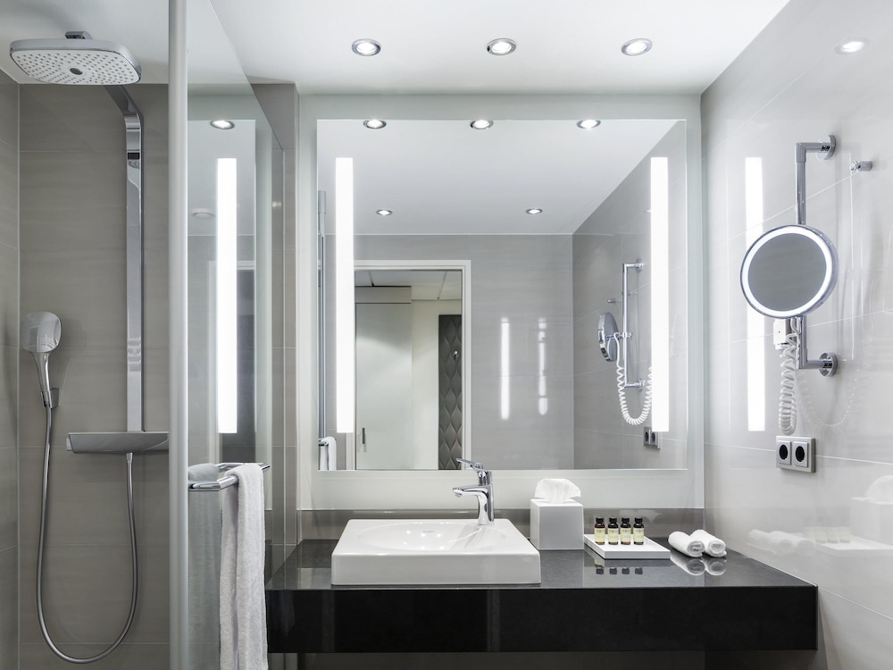 Pullman Berlin Schweizerhof — Hotel rooms in Berlin, Berlin