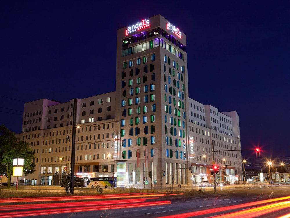 Vienna House by Wyndham Andel's Berlin — Hotel building in Berlin, Berlin