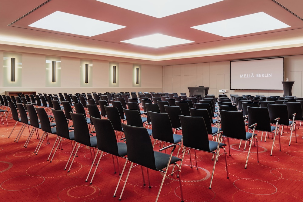Melia Berlin — Hotel building in Berlin, Berlin