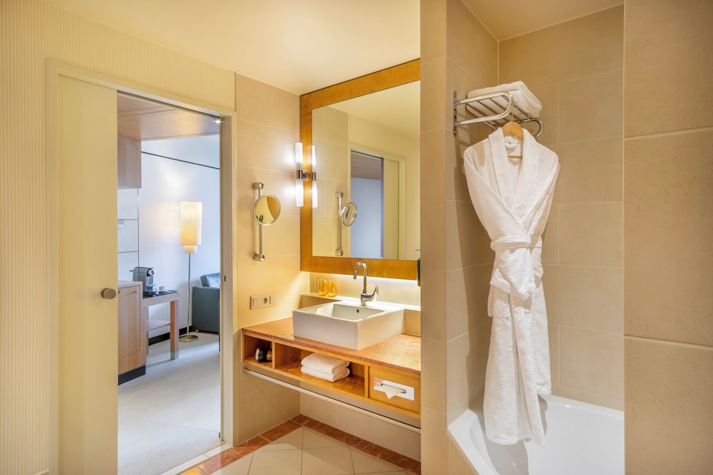 Melia Berlin — Hotel rooms in Berlin, Berlin