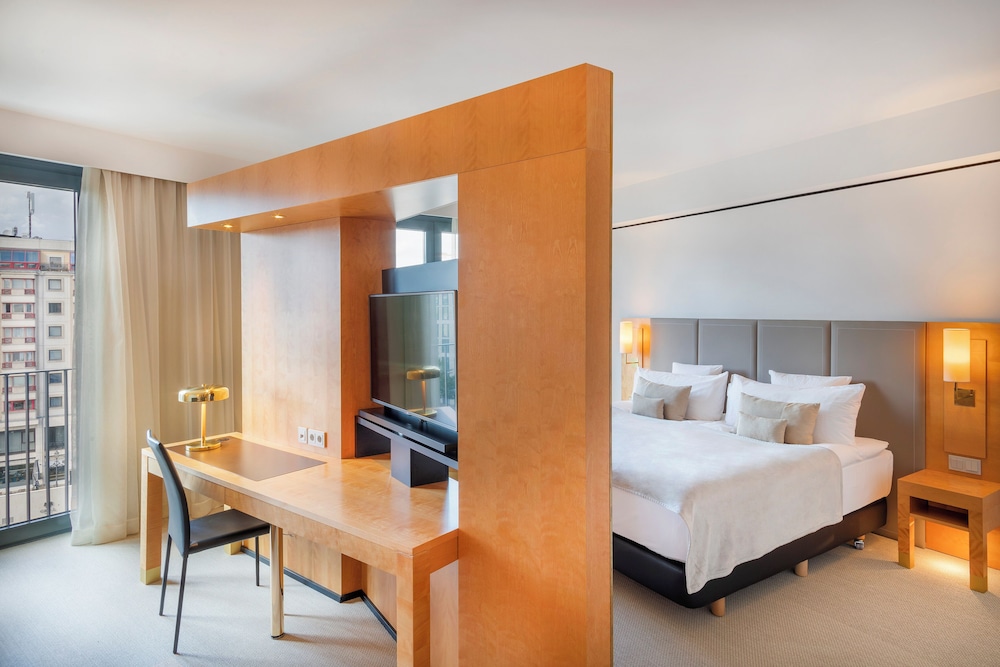 Melia Berlin — Hotel rooms in Berlin, Berlin