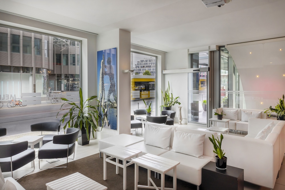 Melia Berlin — Hotel building in Berlin, Berlin
