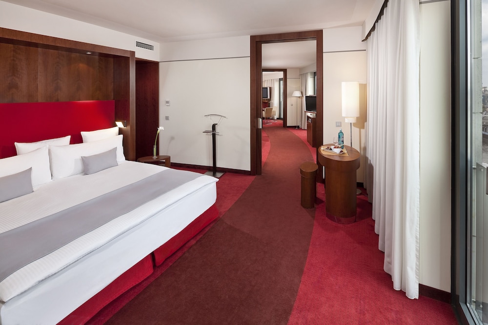 Melia Berlin — Hotel rooms in Berlin, Berlin