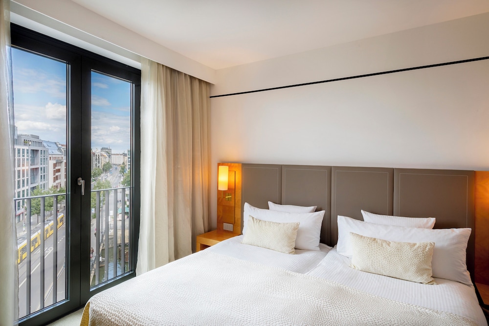 Melia Berlin — Hotel rooms in Berlin, Berlin