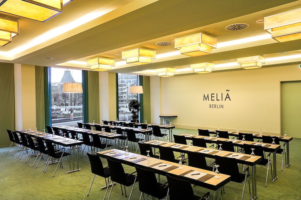 Melia Berlin — Restaurant & bars in Berlin, Berlin