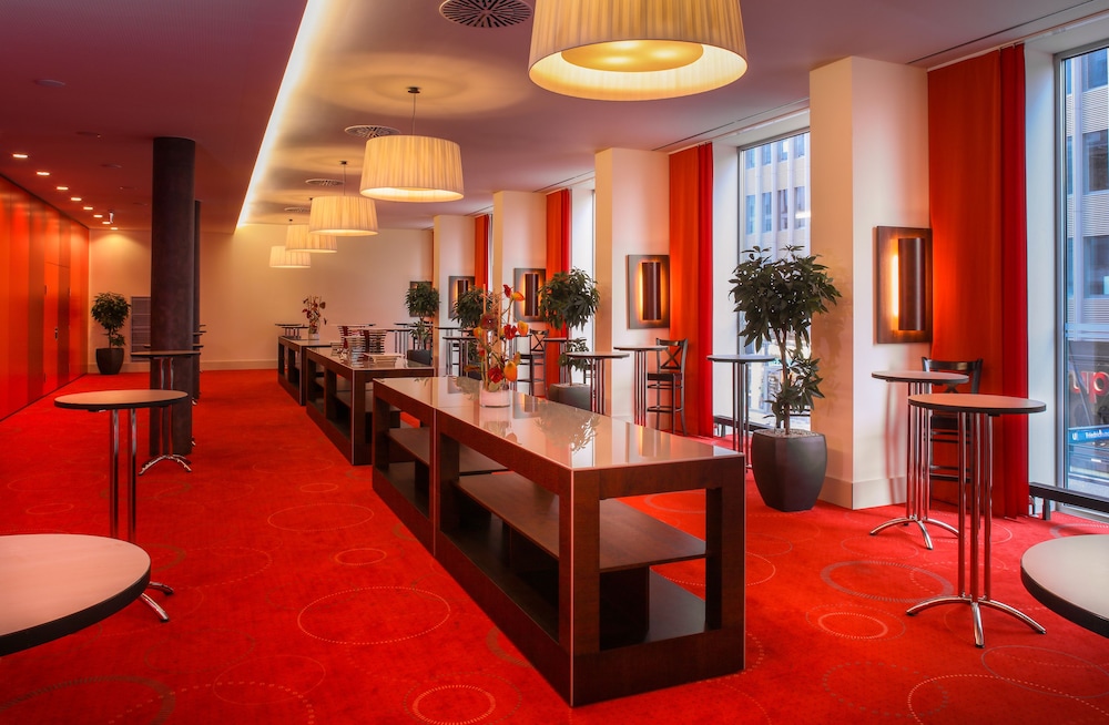 Melia Berlin — Restaurant & bars in Berlin, Berlin