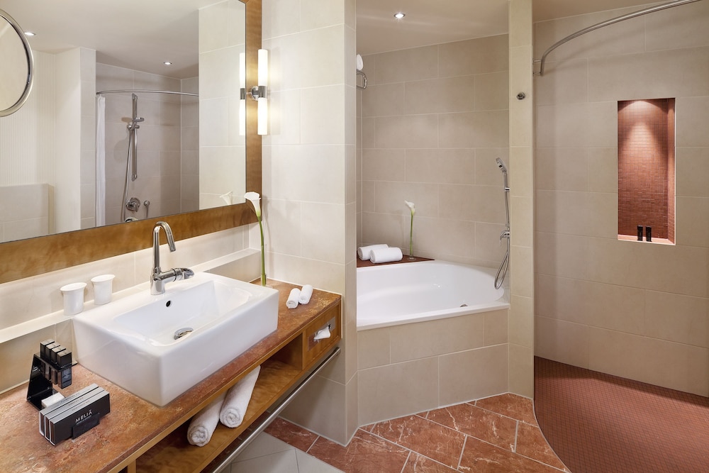 Melia Berlin — Hotel rooms in Berlin, Berlin