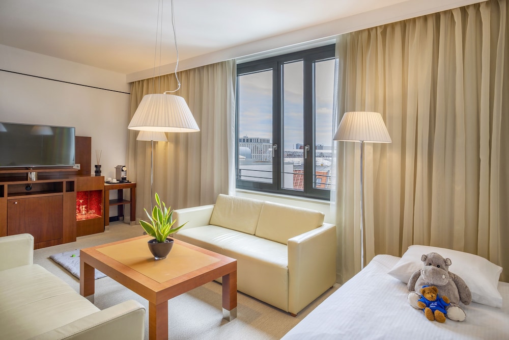 Melia Berlin — Hotel rooms in Berlin, Berlin