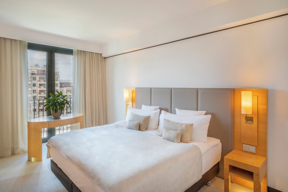 Melia Berlin — Hotel rooms in Berlin, Berlin