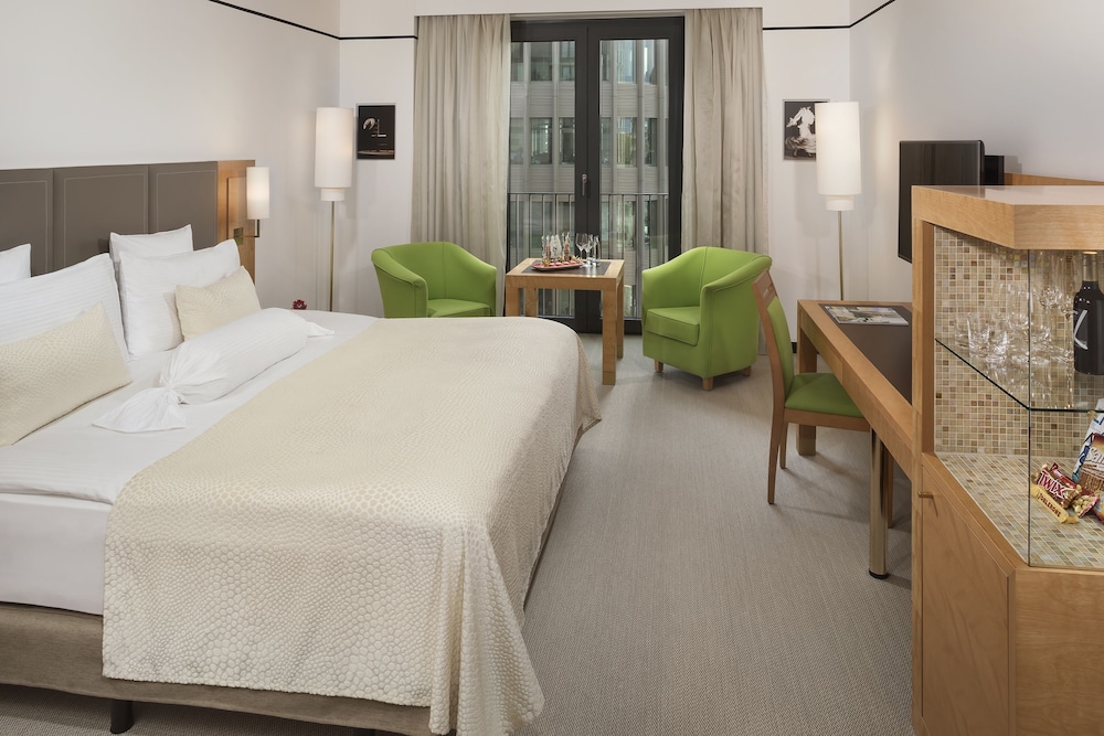 Melia Berlin — Hotel rooms in Berlin, Berlin