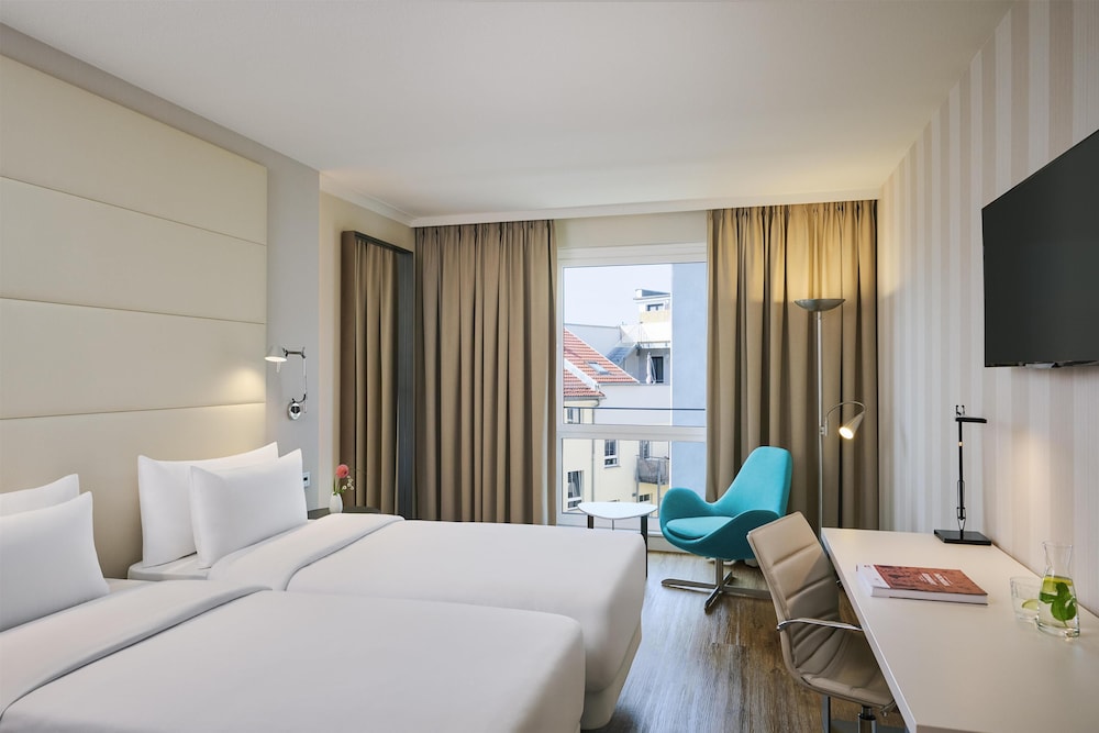 NH Berlin Alexanderplatz — Hotel rooms in Berlin, Berlin