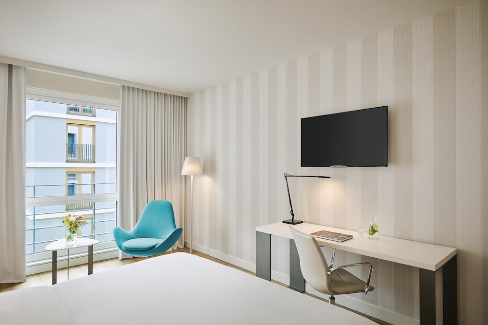 NH Berlin Alexanderplatz — Hotel rooms in Berlin, Berlin