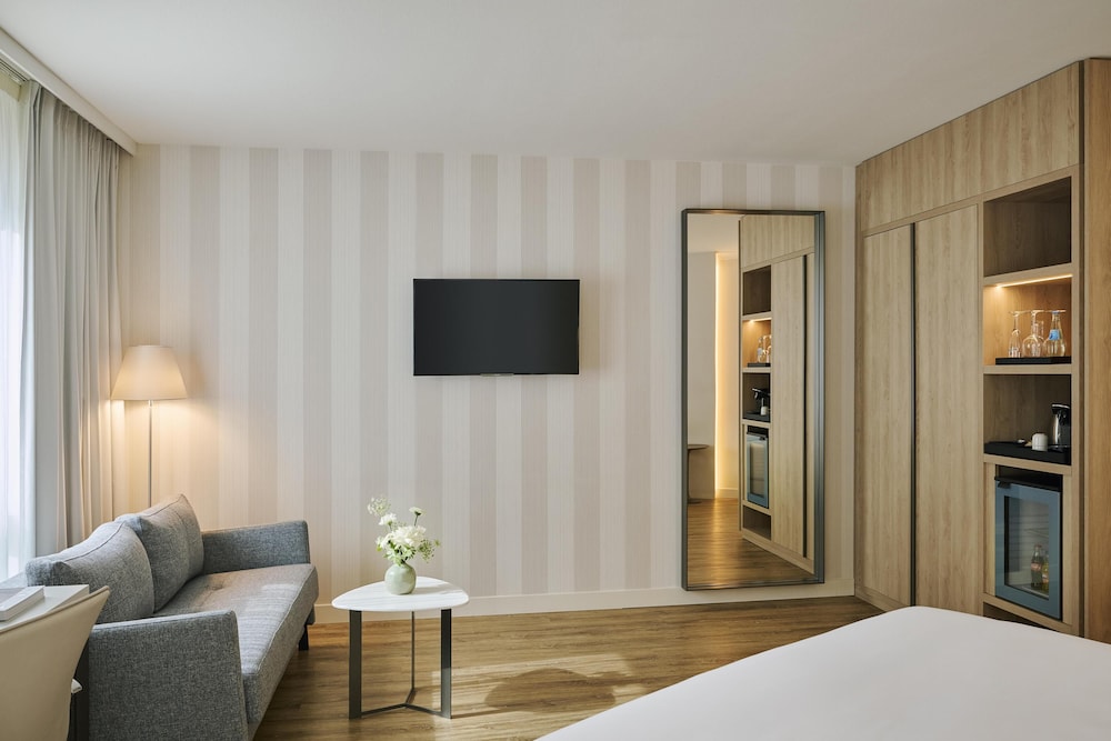 NH Berlin Alexanderplatz — Hotel rooms in Berlin, Berlin