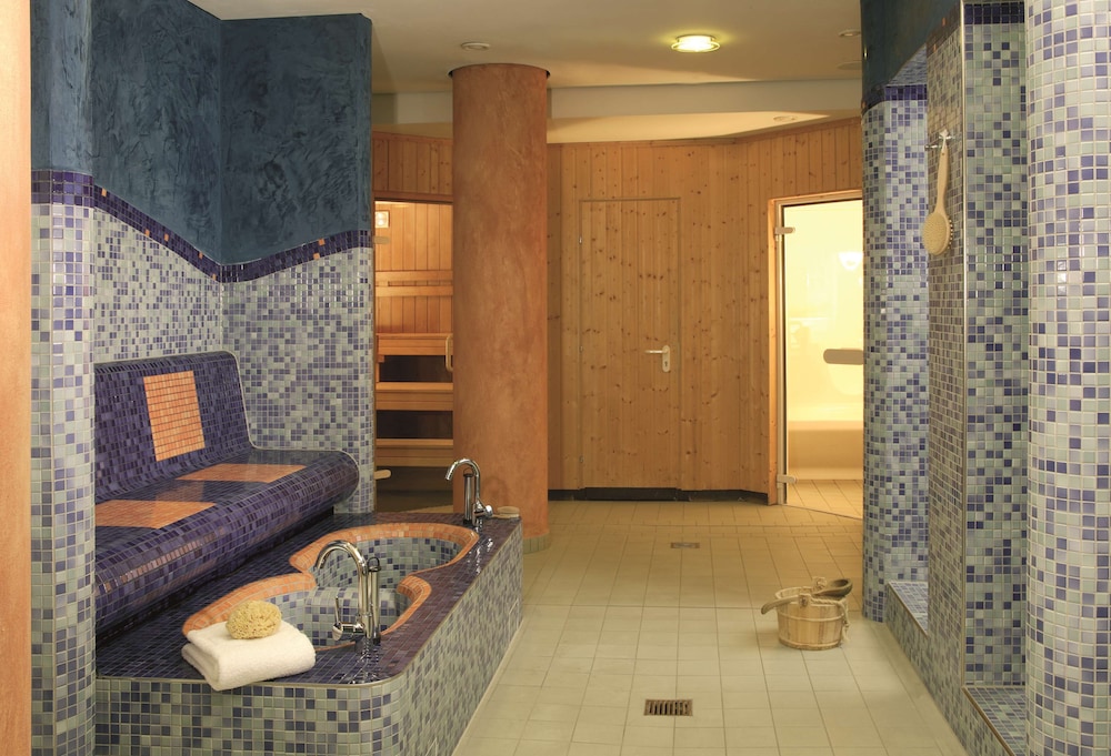 NH Berlin Alexanderplatz — Spa in Berlin, Berlin