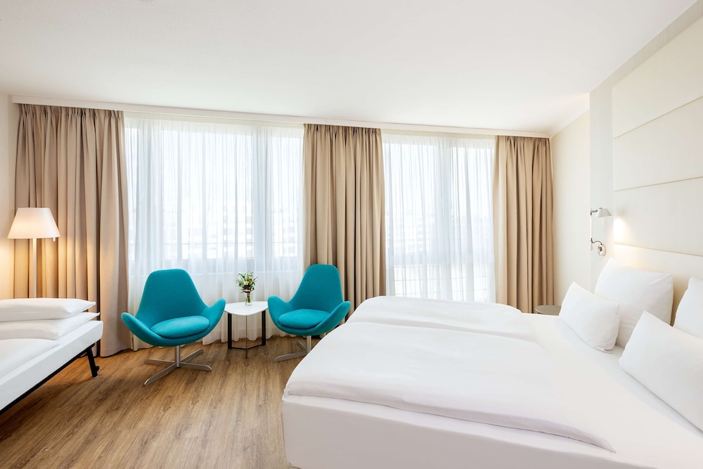 NH Berlin Alexanderplatz — Hotel rooms in Berlin, Berlin