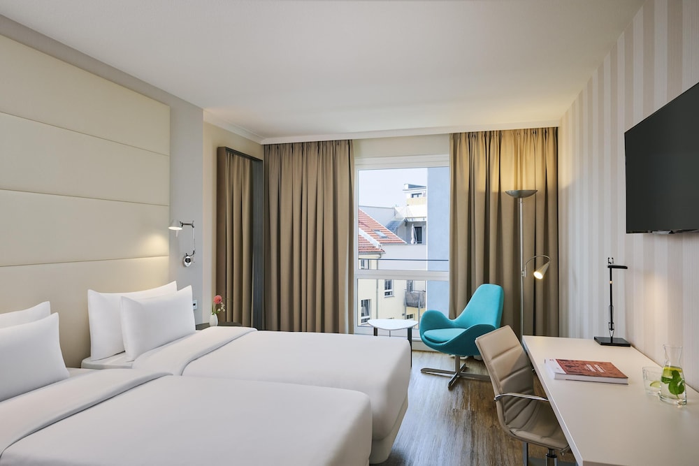 NH Berlin Alexanderplatz — Hotel rooms in Berlin, Berlin