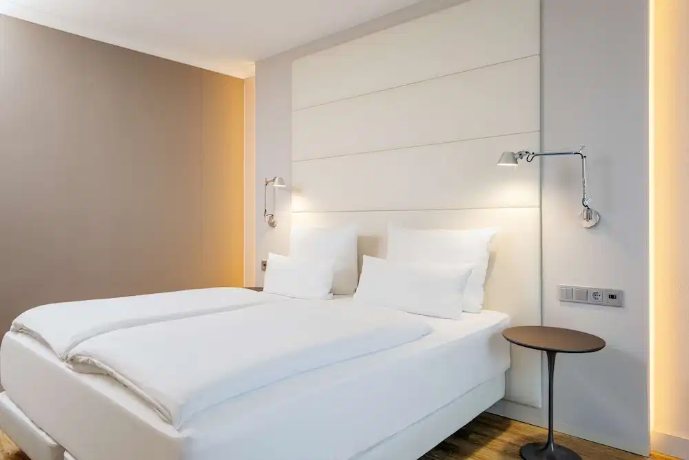 NH Berlin Alexanderplatz — Hotel rooms in Berlin, Berlin