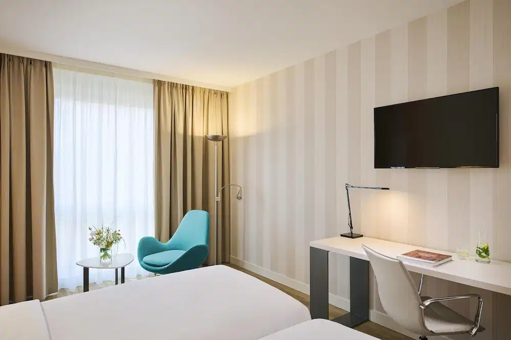 NH Berlin Alexanderplatz — Hotel rooms in Berlin, Berlin