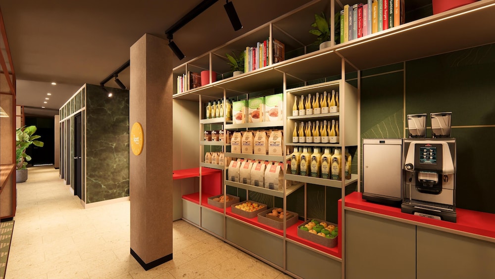 iStay by NH Berlin City Ost Hotel — Restaurant & bars in Berlin, Berlin