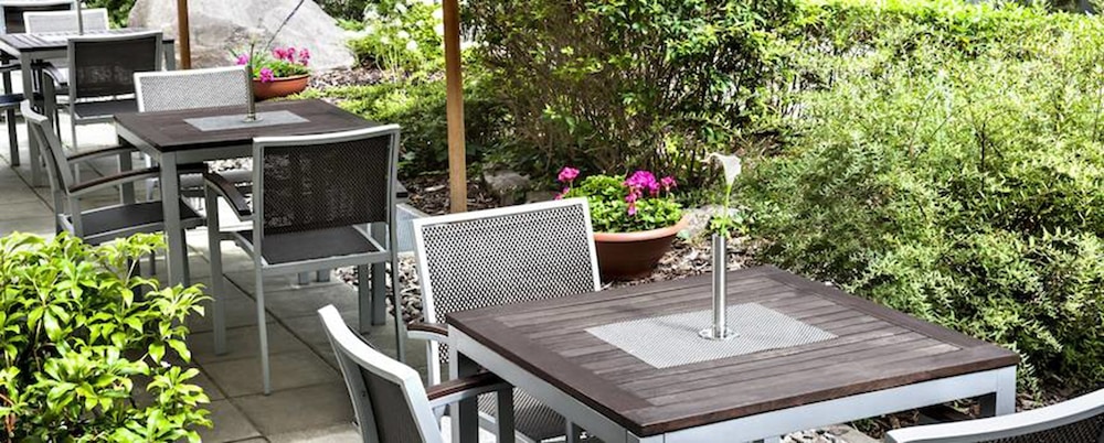 iStay by NH Berlin City Ost Hotel — Restaurant & bars in Berlin, Berlin
