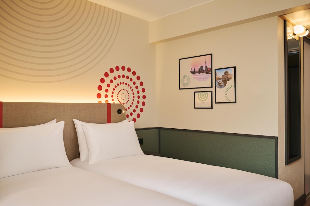 iStay by NH Berlin City Ost Hotel — Hotel rooms in Berlin, Berlin