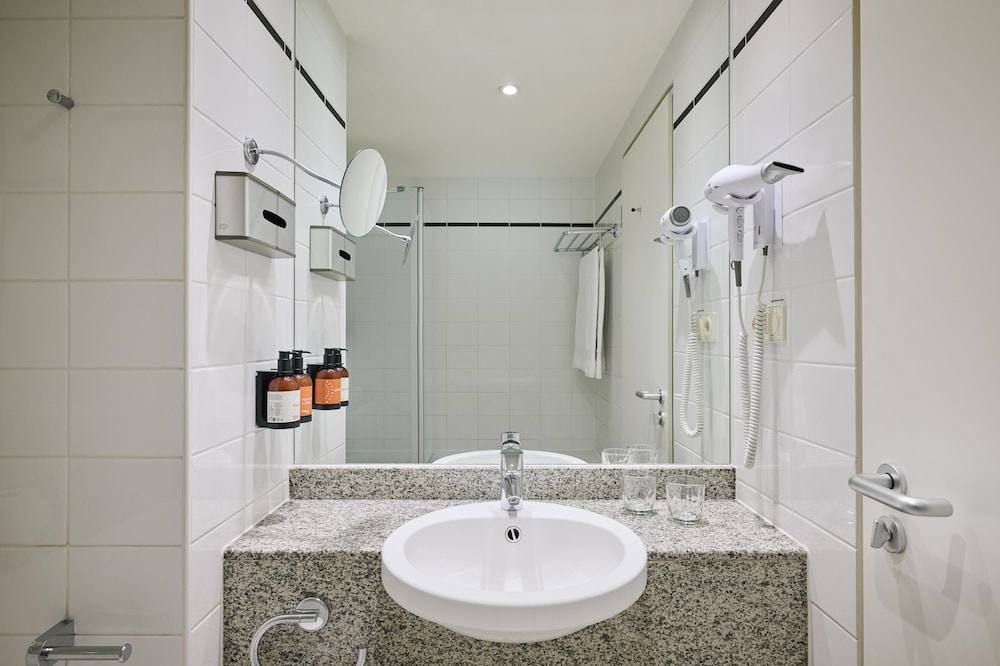 iStay by NH Berlin City Ost Hotel — Hotel rooms in Berlin, Berlin