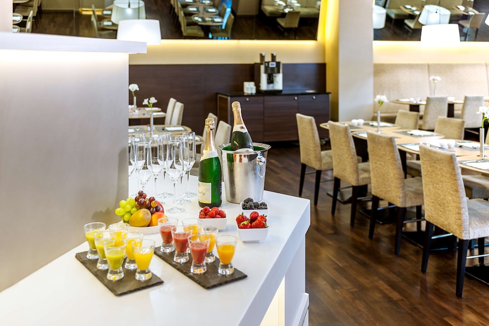 NH Collection Berlin Mitte am Checkpoint Charlie — Restaurant & bars in Berlin, Berlin