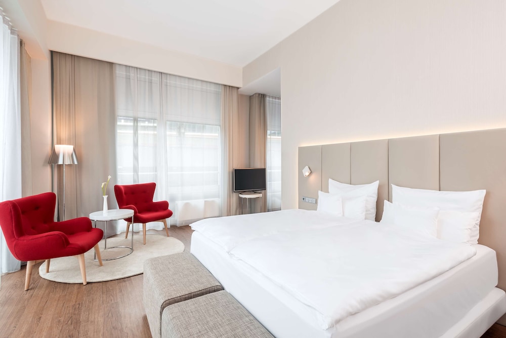 NH Collection Berlin Mitte Friedrichstrasse — Hotel rooms in Berlin, Berlin