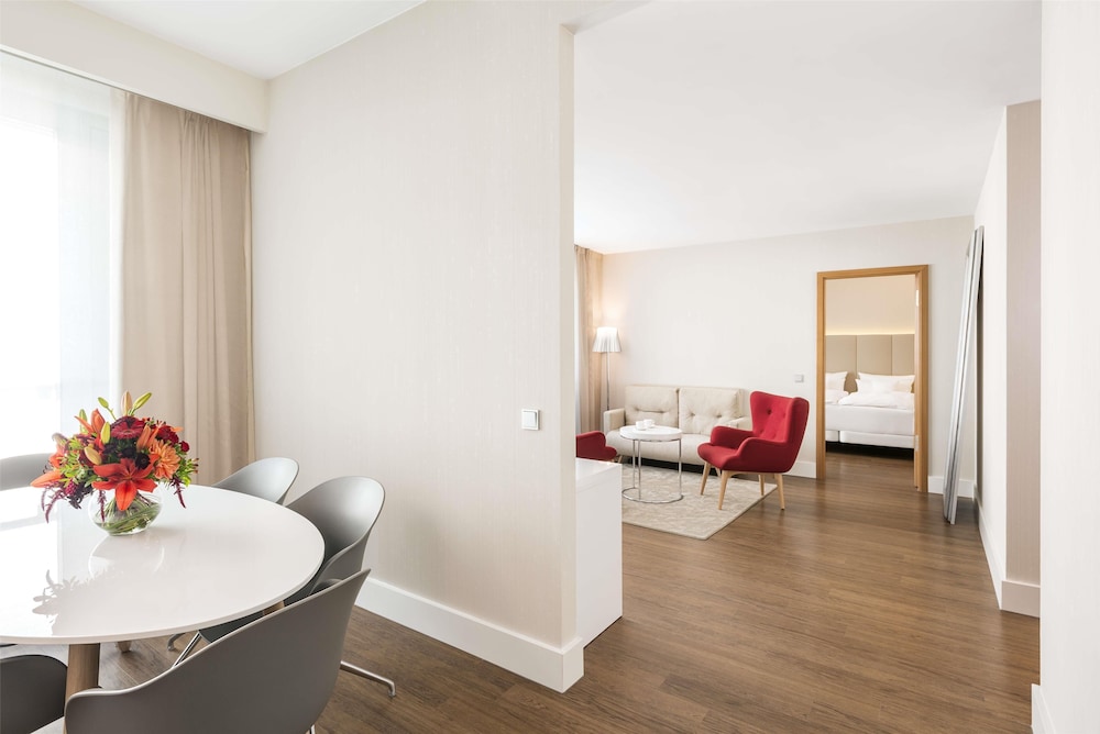 NH Collection Berlin Mitte Friedrichstrasse — Hotel rooms in Berlin, Berlin