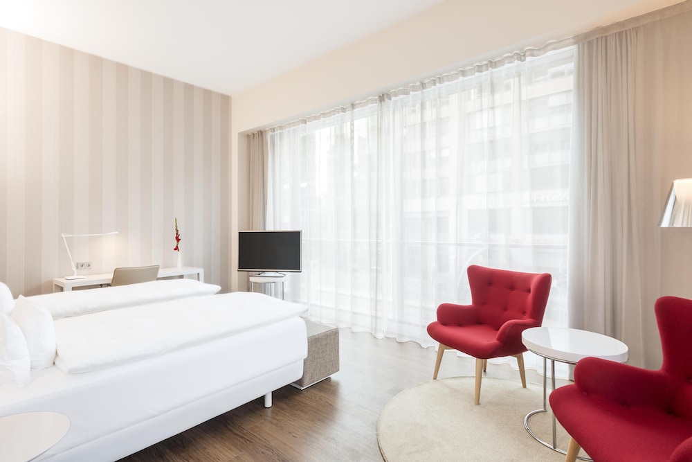 NH Collection Berlin Mitte Friedrichstrasse — Hotel rooms in Berlin, Berlin