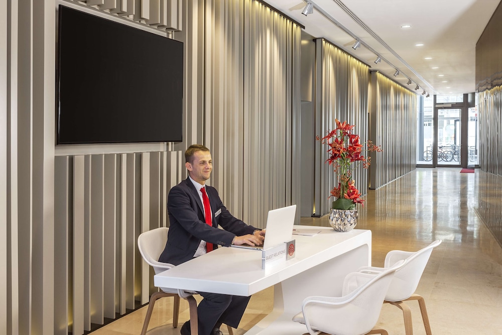 NH Collection Berlin Mitte Friedrichstrasse — Hotel building in Berlin, Berlin