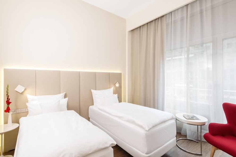NH Collection Berlin Mitte Friedrichstrasse — Hotel rooms in Berlin, Berlin