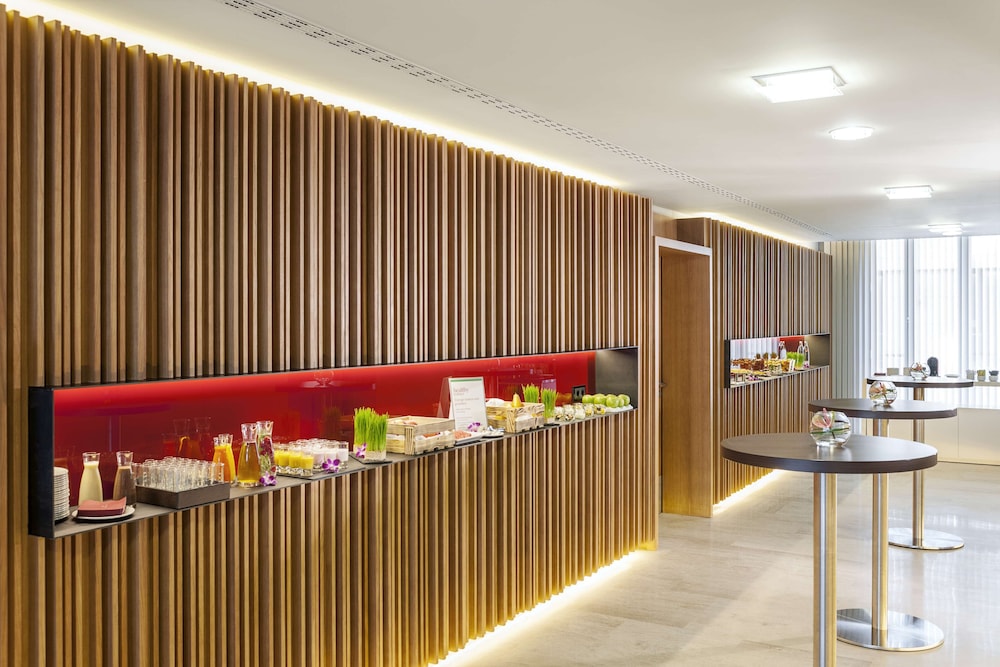 NH Collection Berlin Mitte Friedrichstrasse — Restaurant & bars in Berlin, Berlin
