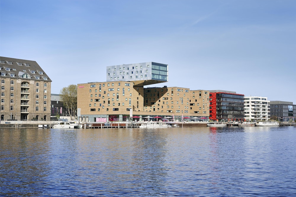 nhow Berlin — Hotel building in Berlin, Berlin