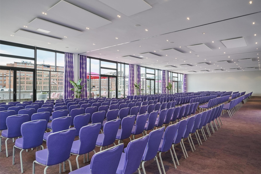 nhow Berlin — Hotel building in Berlin, Berlin