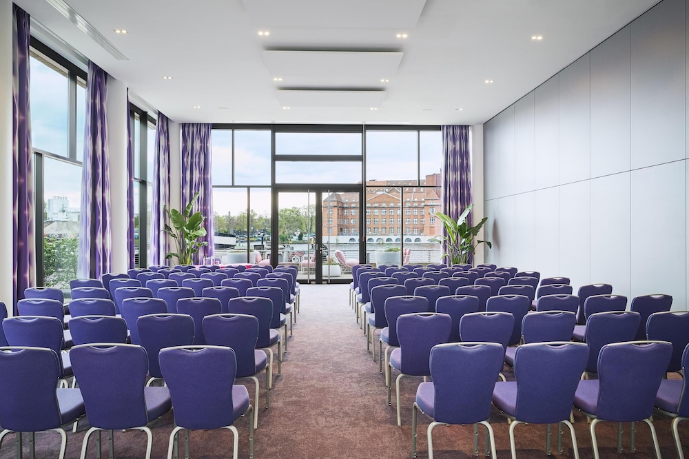 nhow Berlin — Hotel building in Berlin, Berlin