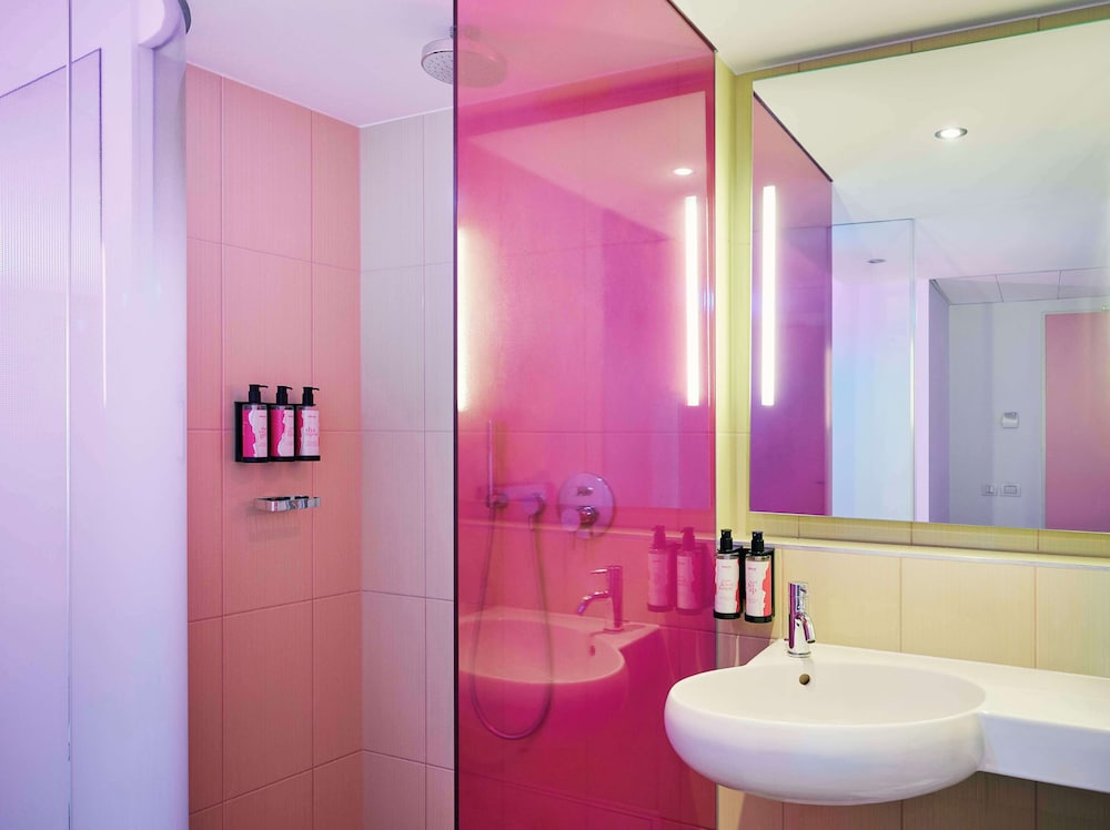 nhow Berlin — Hotel rooms in Berlin, Berlin