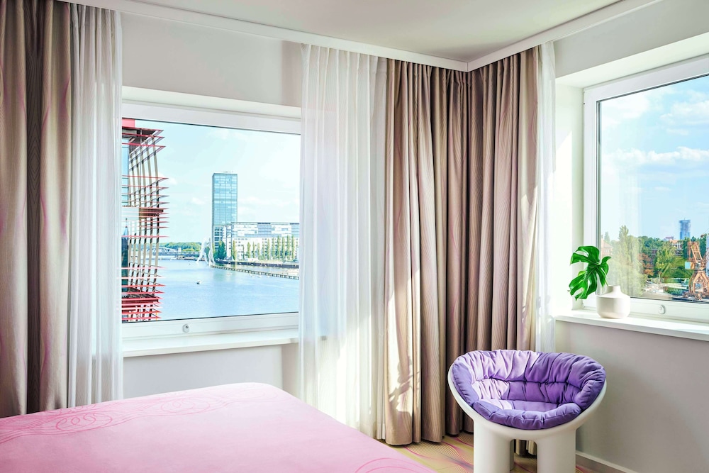 nhow Berlin — Hotel rooms in Berlin, Berlin