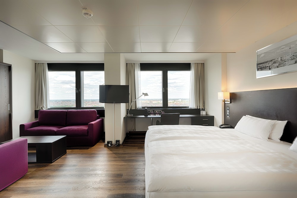 Park Inn by Radisson Berlin Alexanderplatz — Hotel rooms in Berlin, Berlin