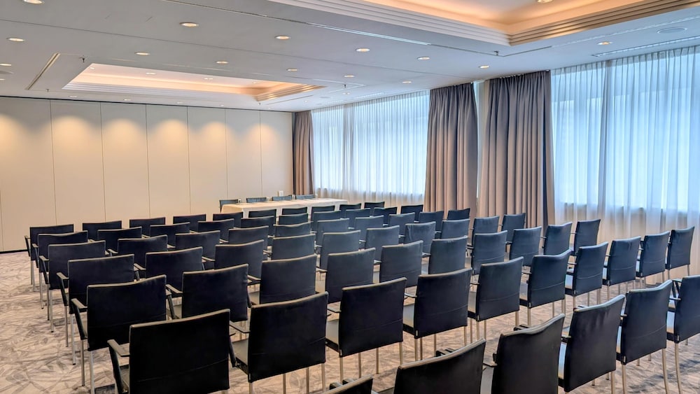 Park Inn by Radisson Berlin Alexanderplatz — Hotel building in Berlin, Berlin