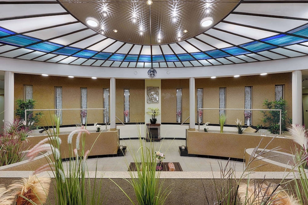 Park Inn by Radisson Berlin Alexanderplatz — Spa in Berlin, Berlin
