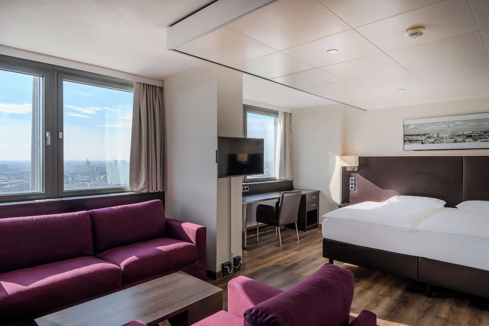 Park Inn by Radisson Berlin Alexanderplatz — Hotel rooms in Berlin, Berlin