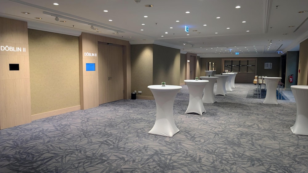 Park Inn by Radisson Berlin Alexanderplatz — Hotel building in Berlin, Berlin