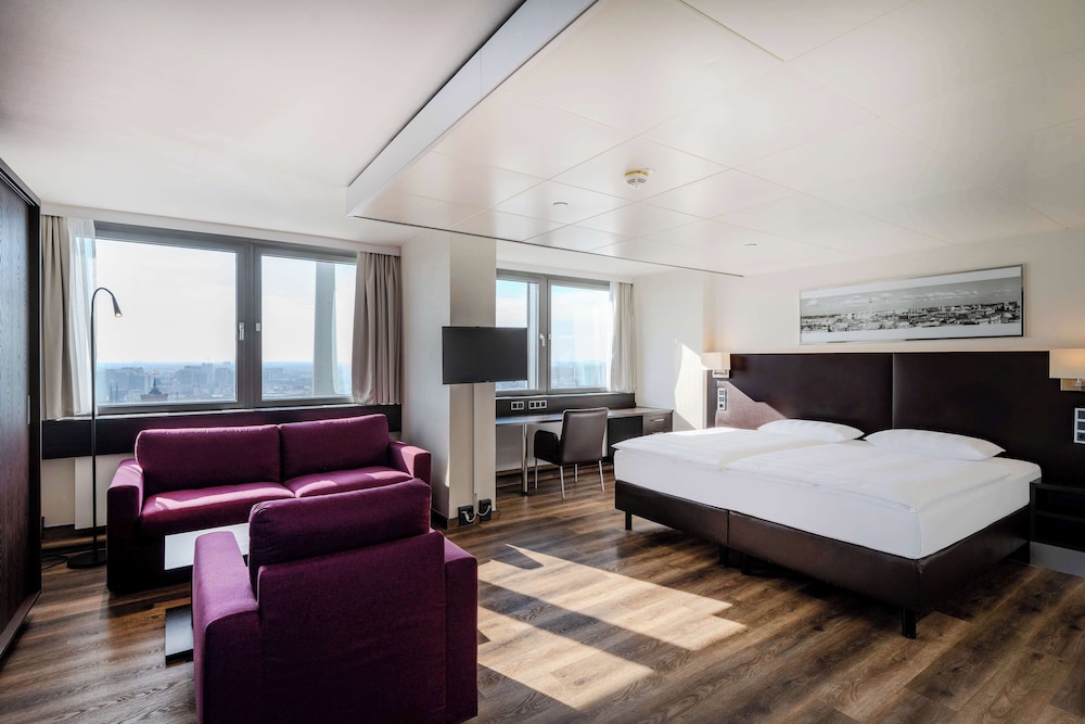 Park Inn by Radisson Berlin Alexanderplatz — Hotel rooms in Berlin, Berlin