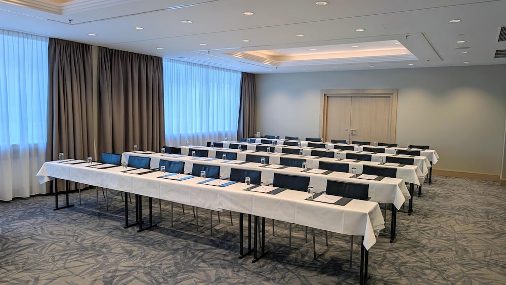 Park Inn by Radisson Berlin Alexanderplatz — Hotel building in Berlin, Berlin