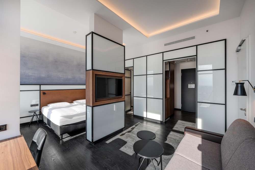 Park Inn by Radisson Berlin Alexanderplatz — Hotel rooms in Berlin, Berlin