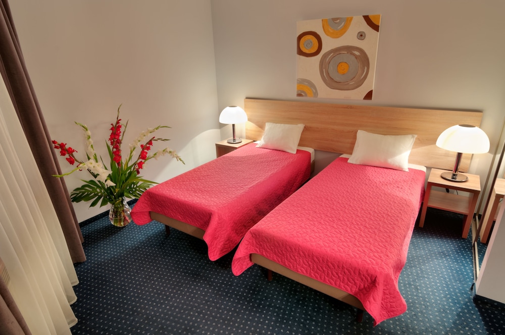 Petrus Hotel — Hotel rooms in Krakow, Lesser Poland