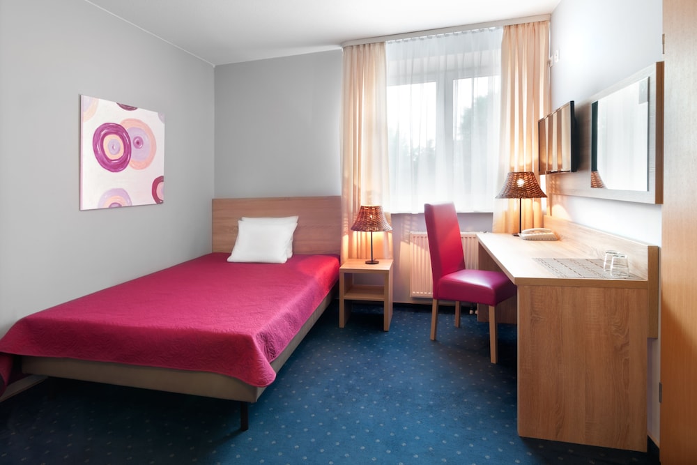 Petrus Hotel — Hotel rooms in Krakow, Lesser Poland